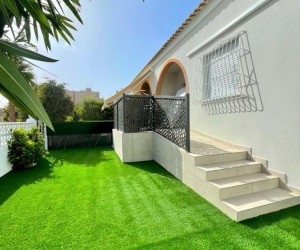 Torrevieja (Nueva Torrevieja - Aguas Nuevas), Bungalow #CQ-HS-83763
