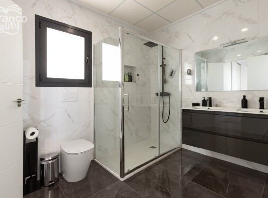 Los Montesinos (LOS MONTESINOS), Chalet #LE-LE-1082