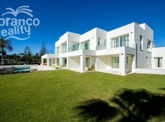 The Golden Mile (Costa del Sol), Villa - Detached #CM-R3658133