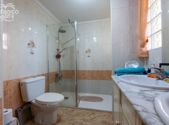 Los Altos, 
Villa   #ES-10129