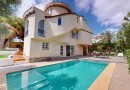 Orihuela Costa (La Zenia), Villa #CQ-WN-90261
