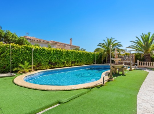 Orihuela Costa (Playa Flamenca), Villa #CQ-BG-96358