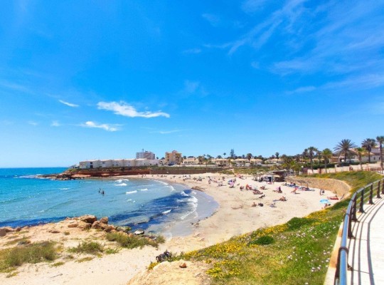 La Zenia, Commercial #CQ-OC-64112