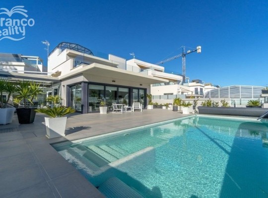 Orihuela Costa (Campoamor), Villa #CQ-UR-79201