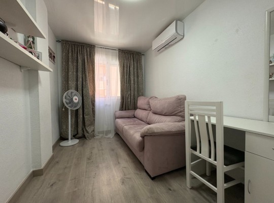 Torrevieja (Centro), Apartment #CQ-WN-51796