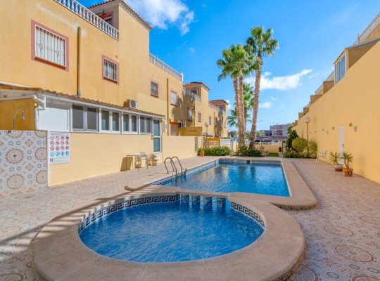 San Miguel de Salinas (Orihuela Costa), Apartment #CQ-WN-18847