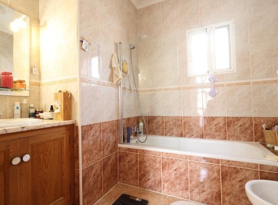 Orihuela Costa (Playa Flamenca Norte), Villa #CQ-JM-69771