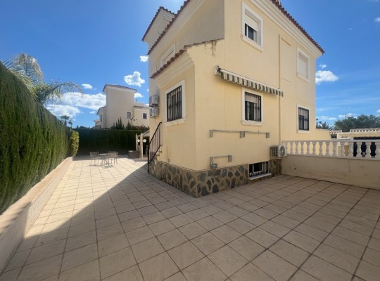 El Raso (El Raso, Guardamar), Villa #CQ-388