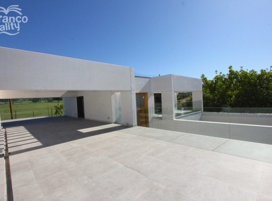 Guadalmina Alta (Costa del Sol), Villa - Detached #CM-R4044397