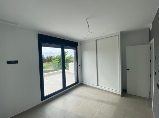 Los Alcazares (La Concha), Villa #CQ-00-33468