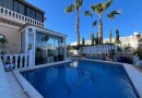 La Zenia (Orihuela Costa), Villa #CQ-M-64507