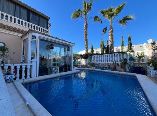 La Zenia (Orihuela Costa), Villa #CQ-M-64507