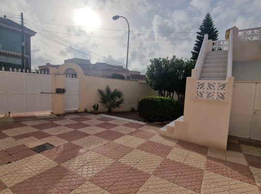 Ciudad Quesada (Town Center), Villa #CQ-328