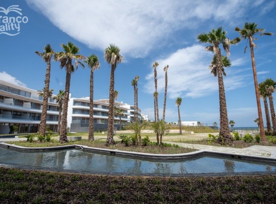 Estepona (Costa del Sol), Apartment - Middle Floor #CM-R4026235