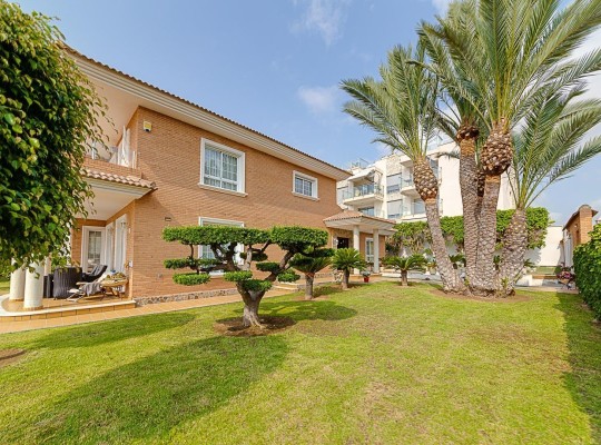 Torrevieja (La Veleta), Villa #CQ-TS-38030