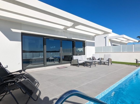 San Miguel de Salinas (Torremendo), Villa #CQ-WI-12408