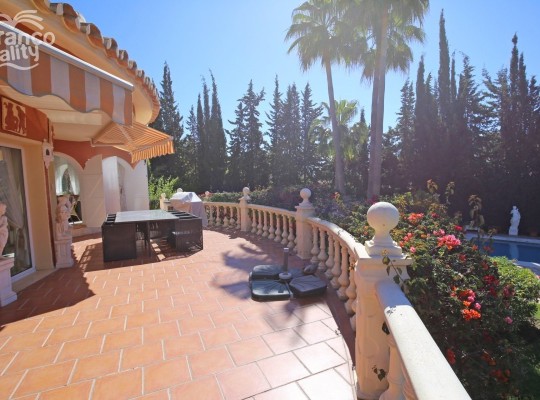 Marbella Golden Mile (Rocio de Nagüeles), Villa #IM-2808MLV