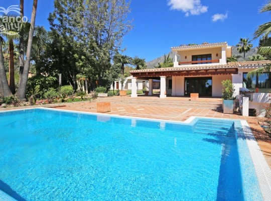 Marbella Golden Mile (Cortijo Nagüeles), Villa #IM-2792MLV