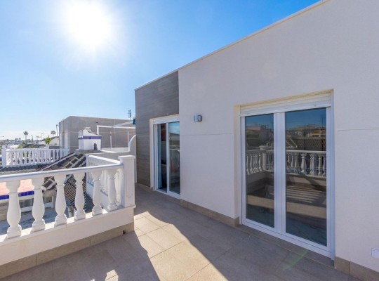 Torrevieja (El chaparral), Villa #CQ-UR-56967