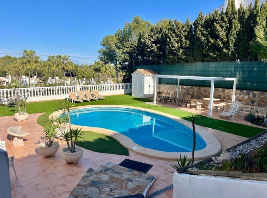 Villamartin, Villa #CQ-R-18395