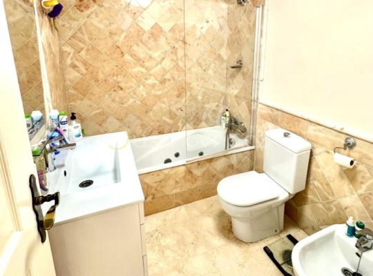 Prodej luxusního mezonetu s výhledem na moře a zahradou – Palm-Mar