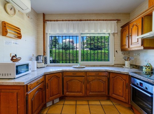 Campoamor, 
Villa   #ES-11513