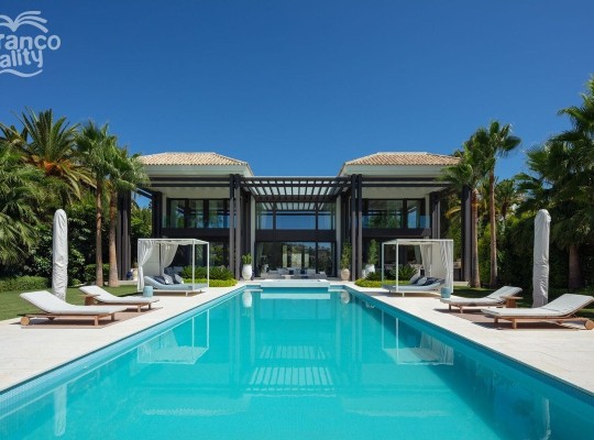 Nueva Andalucía (Costa del Sol), Villa - Detached #CM-R4130494