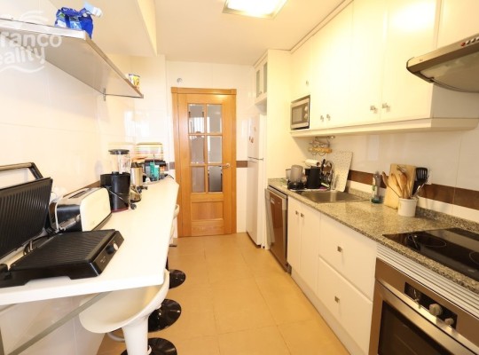 Střešní penthouse s výhledem na moře, jen 100m od pláže, Mil Palmeras