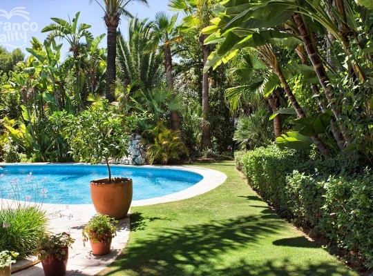 Marbella (Costa del Sol), Villa - Detached #CM-R4035049