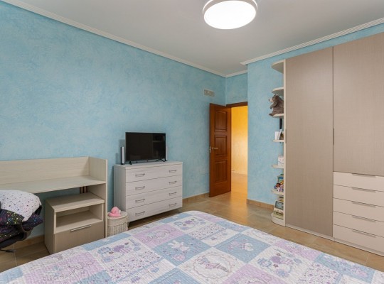 Los Montesinos (La Herrada), Villa #CQ-CB-29533
