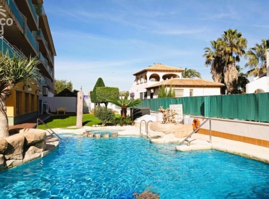 Investiční apartmán v aparthotelu, jen 500m od pláže, Cabo Roig
