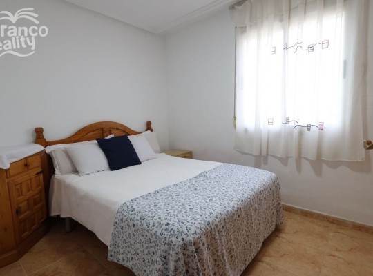 Rohový řadový dům v Altos del Limonar, Torrevieja