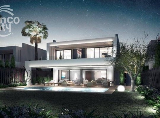 The Golden Mile (Costa del Sol), Villa - Detached #CM-R3103607