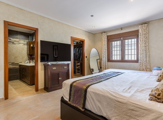 Los Montesinos (La Herrada), Villa #CQ-CB-29533