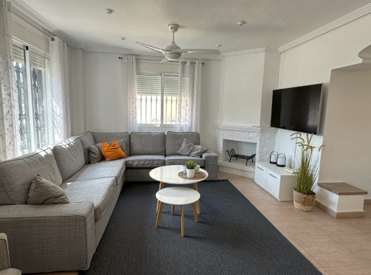 El Raso (El Raso, Guardamar), Villa #CQ-388