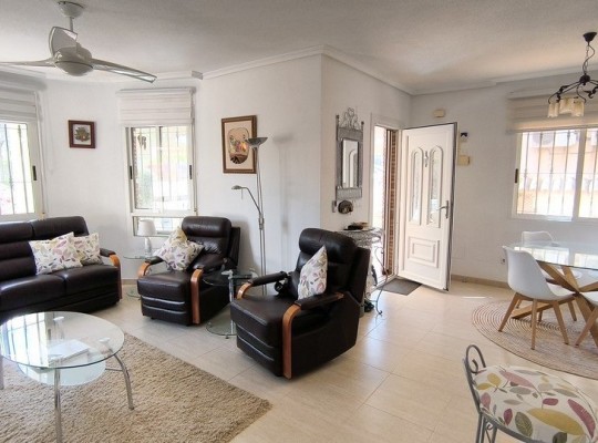 El Raso (El Raso, Guardamar), Villa #CQ-932