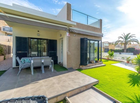 Orihuela Costa (La Zenia), Villa #CQ-TS-68431