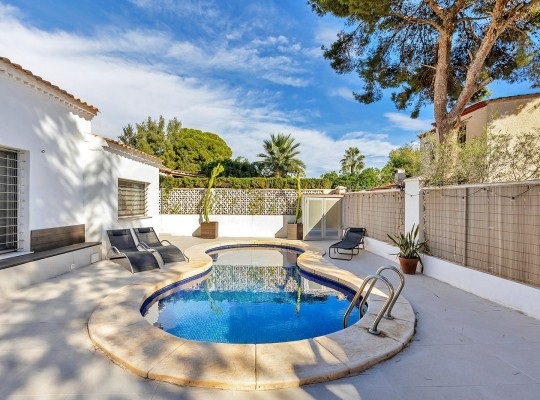 Orihuela Costa (Punta Prima), Villa #CQ-KB-98678
