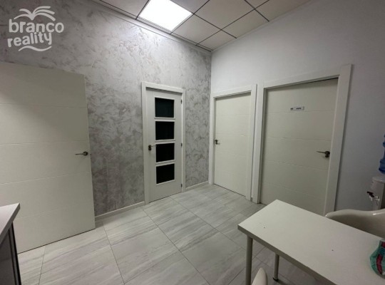 La Zenia, 
Commercial   #ES-9308