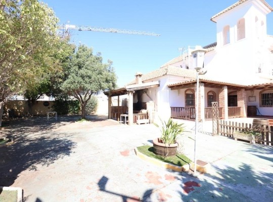 Orihuela Costa (La Zenia), Villa #CQ-JM-69537