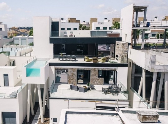 Rojales (Altos De La Marquesa), Villa #RD-N5723