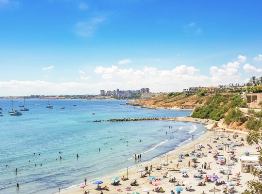 Vila v prestižní lokalitě Cabo Roig, jen pár metrů od pláže