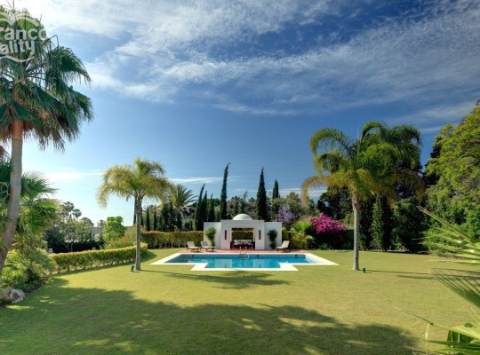 Puerto Banús (Costa del Sol), Villa - Detached #CM-R3272629