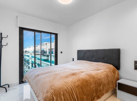 Guardamar del Segura (El Raso, Guardamar), Apartment #CQ-WN-82552