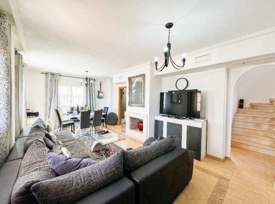Punta Prima, Villa #CQ-OC-61215