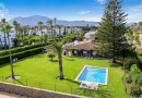 Estepona (Costa del Sol), Villa - Detached #CM-R4085143