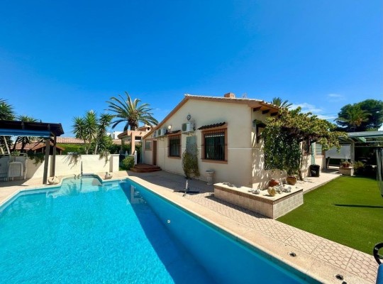 Orihuela Costa (Cabo Roig), Villa #CQ-UR-75497