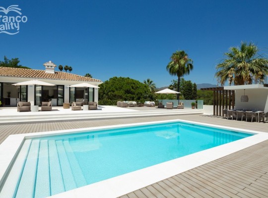 Las Brisas (Costa del Sol), Villa - Detached #CM-R3945364