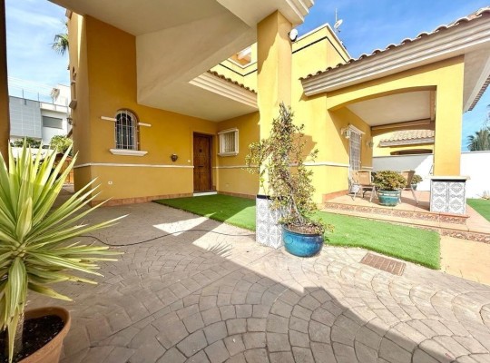Orihuela Costa (Cabo Roig), Villa #CQ-UR-18903