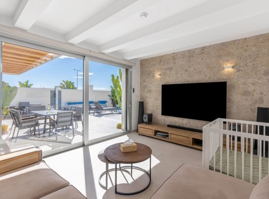 Los Montesinos (La Herrada), Villa #CQ-KB-83275